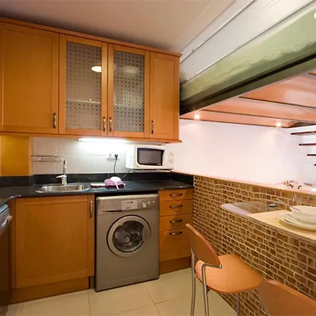 Apartamento Reina Amalia Barcelona